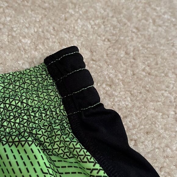 SIZE SMALL 8 XERSION SHORTS - Picture 7 of 8